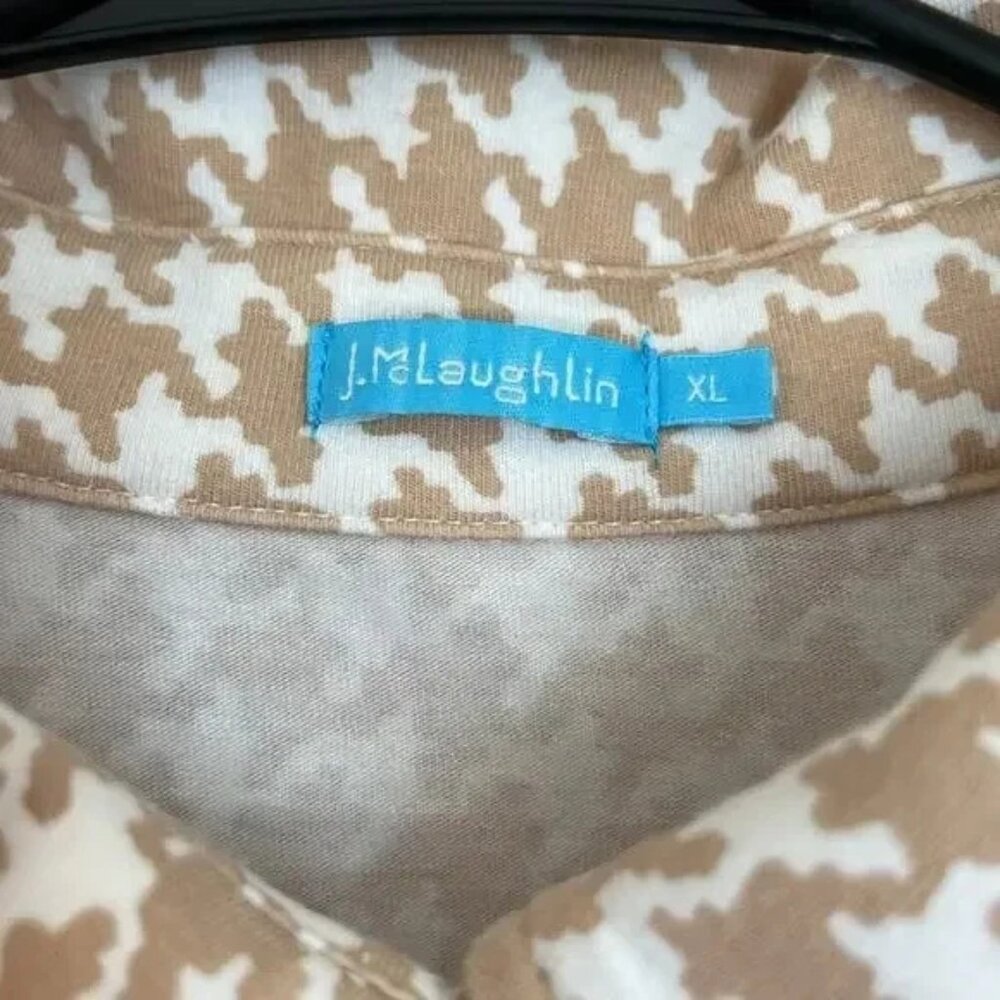 J. Mclaughlin Houndstooth 1/2 Button Pullover Shi… - image 4